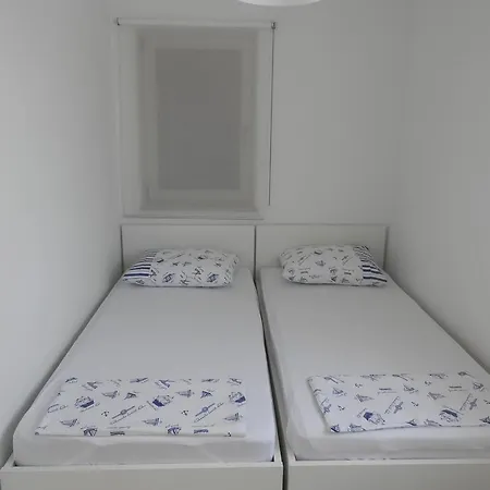 Nautica Ii Apartment *