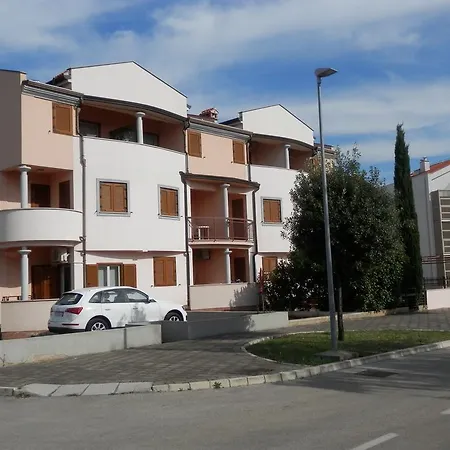 Nautica Ii Apartment